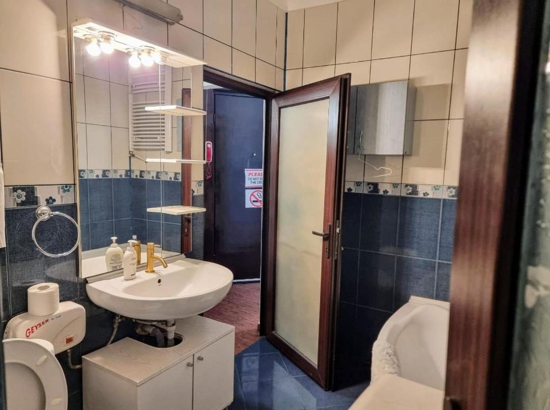 The Flat Of Sillence Piata Romana Bucarest Extérieur photo